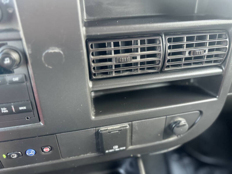 2023 GMC Savana 2500