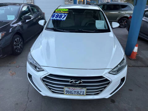 2017 Hyundai Elantra