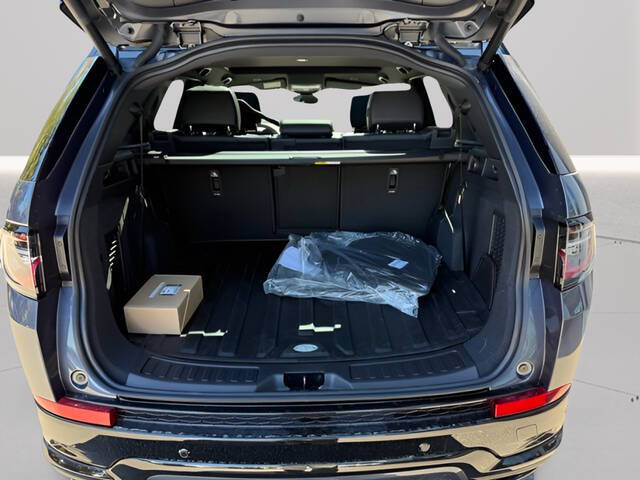 2025 Land Rover Discovery Sport P250 Dynamic SE