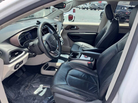 2017 Chrysler Pacifica Touring Plus
