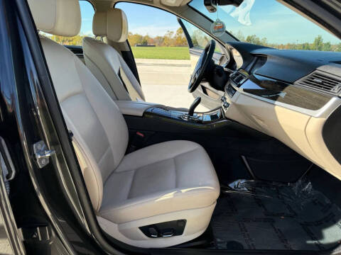 2012 BMW 5 Series 535i