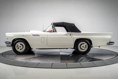 1957 Ford Thunderbird