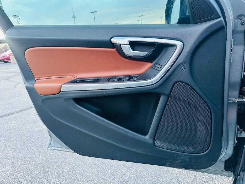 2013 Volvo S60 T5 Premier