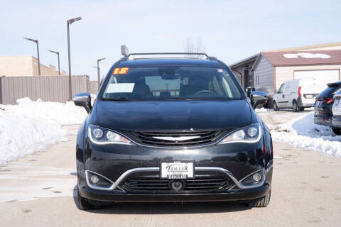 2018 Chrysler Pacifica Hybrid Limited