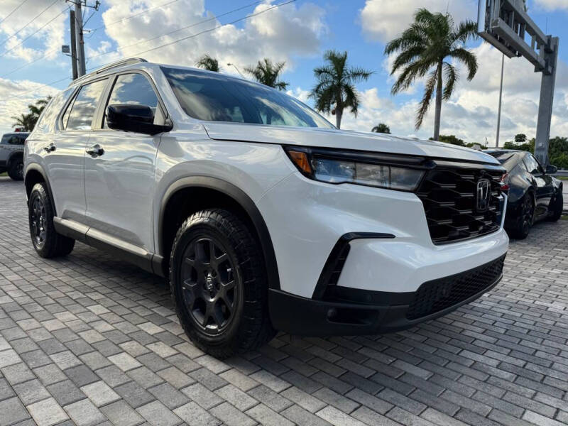 2025 Honda Pilot TrailSport's photo