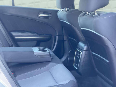 2016 Dodge Charger SXT