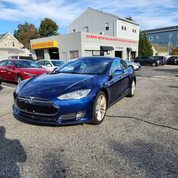 2015 Tesla Model S