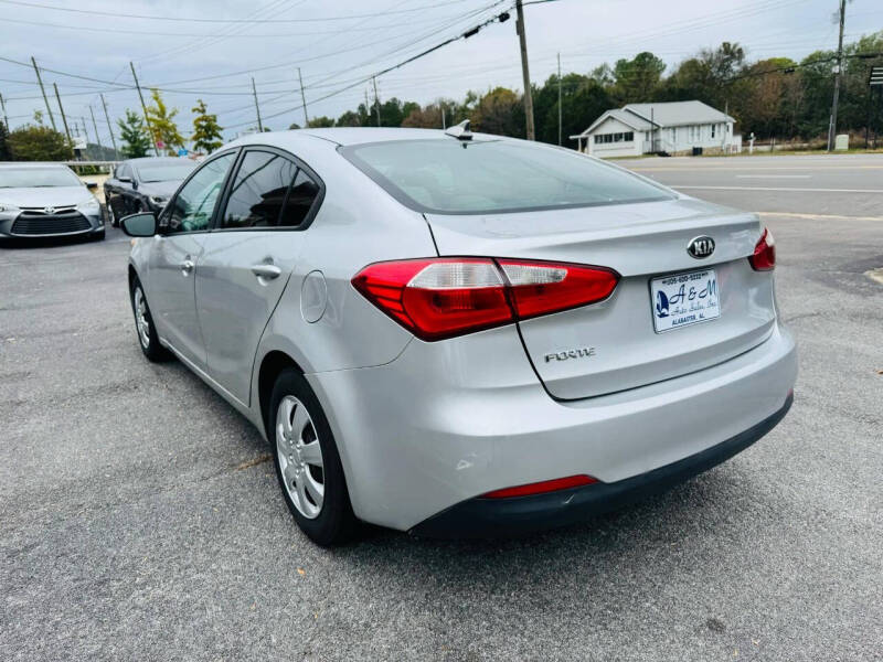 2016 Kia Forte LX photo 5