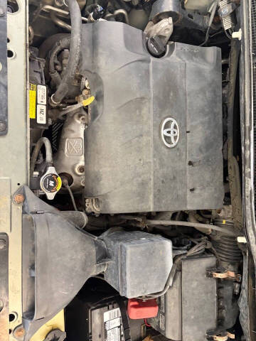 2013 Toyota Sienna LE 8-Passenger