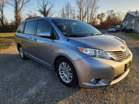 2012 Toyota Sienna XLE 8-Passenger