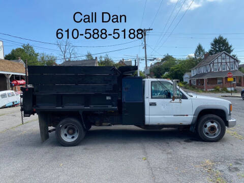 2001 GMC Sierra 3500 for sale at TNT Auto Sales in Bangor PA