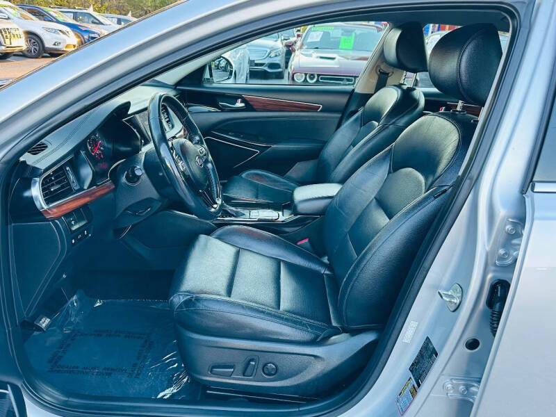 2018 Kia Cadenza Premium