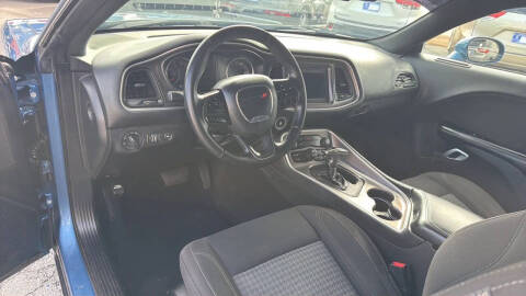 2021 Dodge Challenger SXT
