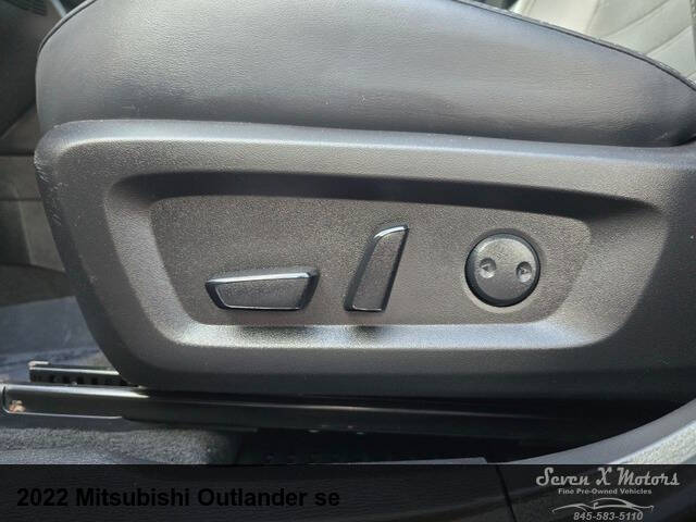 2022 Mitsubishi Outlander SE