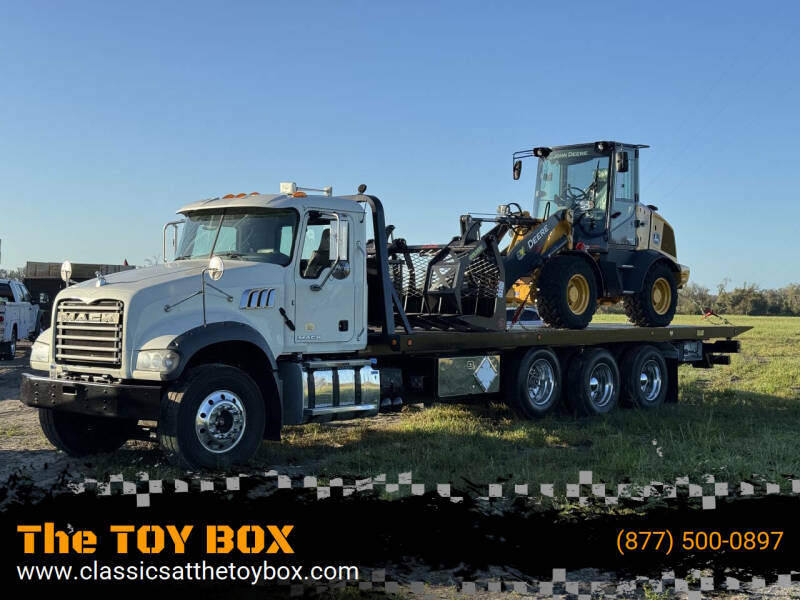 2017 Mack Granite