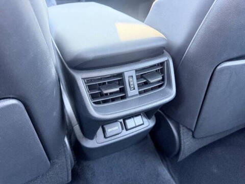 2025 Lexus ES 300h F SPORT Design