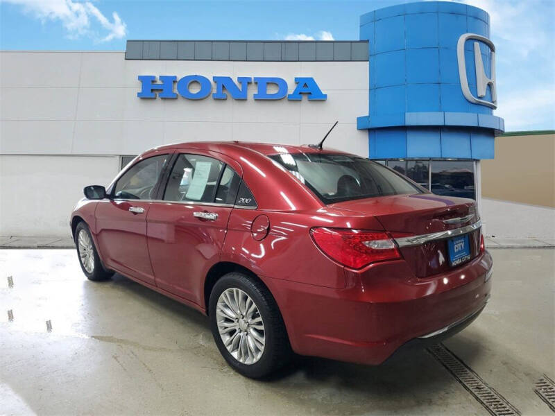 2012 Chrysler 200 Limited