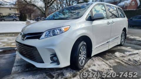 2020 Toyota Sienna XLE 8-Passenger