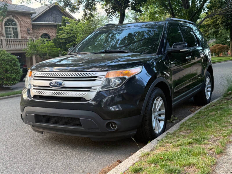2013 Ford Explorer XLT 4x4's photo