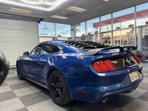 2017 Ford Mustang V6