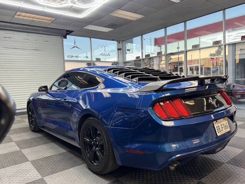 2017 Ford Mustang V6