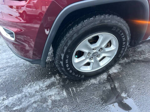 2017 Jeep Grand Cherokee Laredo