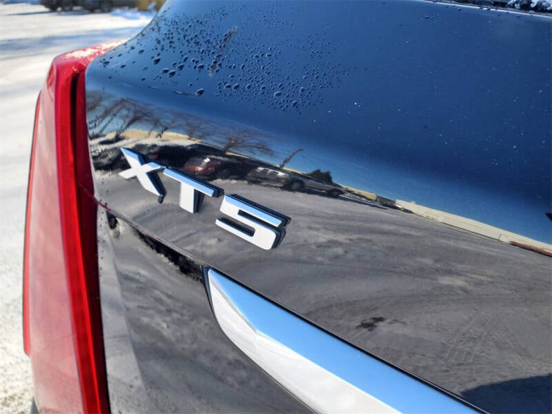 2018 Cadillac XT5 Premium Luxury