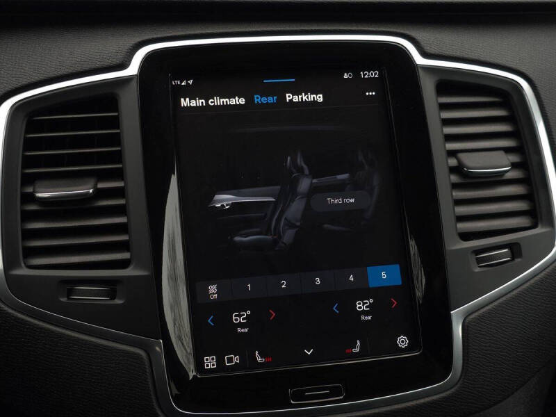 2024 Volvo XC90 B5 Core Bright Theme