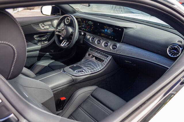 2023 Mercedes-Benz E-Class 8