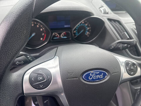 2015 Ford Escape SE