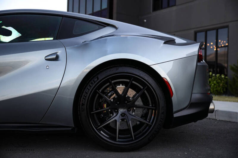 2019 Ferrari 812 Superfast