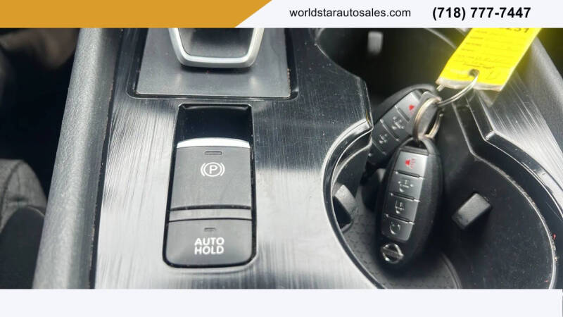 2021 Nissan Rogue SV