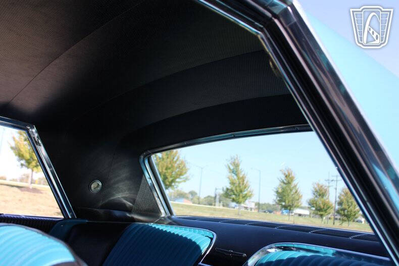 1965 Ford Thunderbird