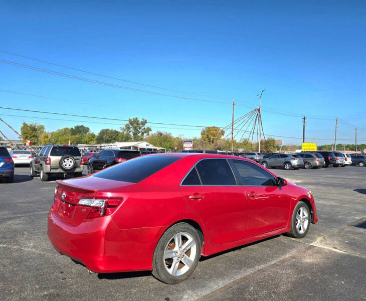 2014 Toyota Camry SE