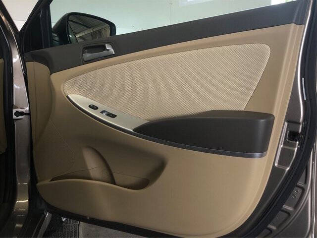2014 Hyundai Accent GLS