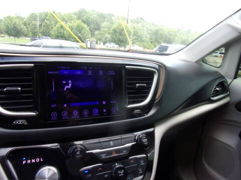 2017 Chrysler Pacifica Touring