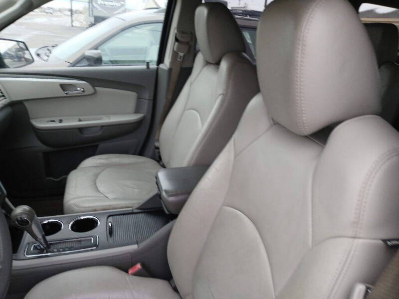 2011 Chevrolet Traverse LT