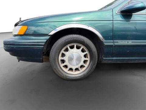 1995 Ford Taurus