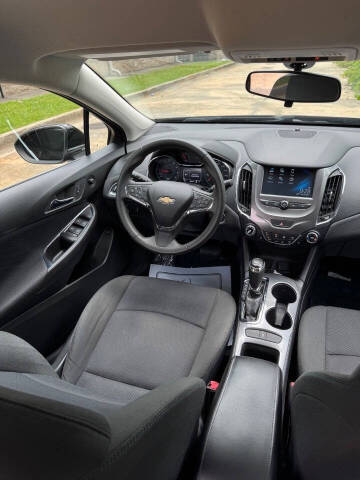 2017 Chevrolet Cruze LT Auto