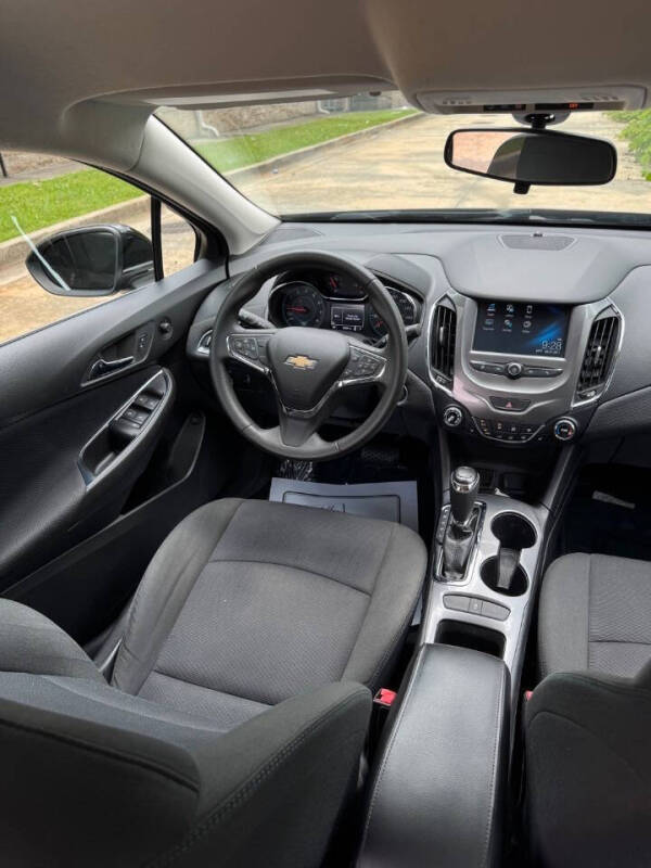 2017 Chevrolet Cruze LT Auto