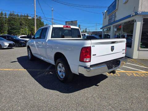 2017 RAM 1500 SLT