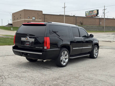 2014 Cadillac Escalade ESV Luxury