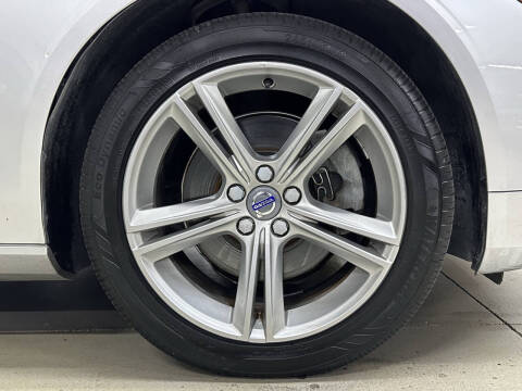 2018 Volvo S90 T5 Momentum