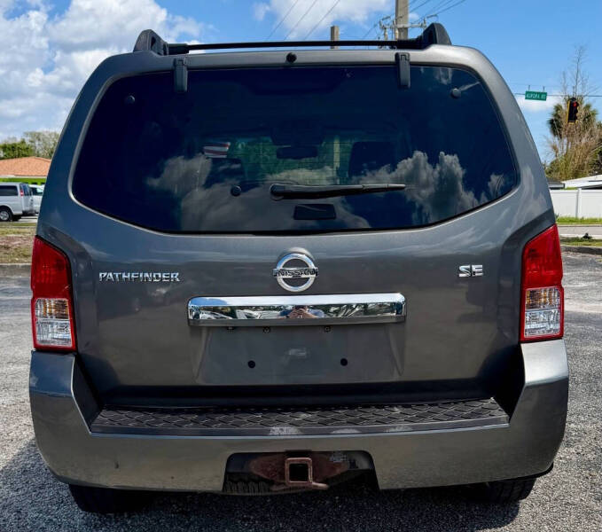 2008 Nissan Pathfinder SE