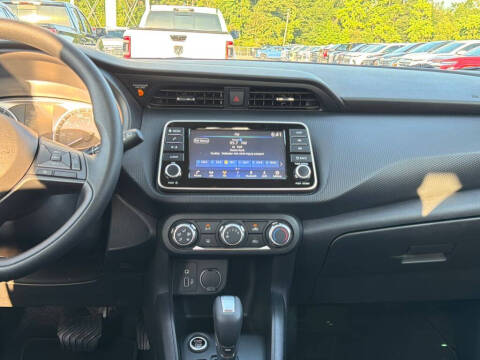2024 Nissan Kicks S