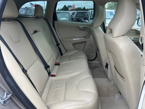 2015 Volvo XC60 T5 Drive-E Premier