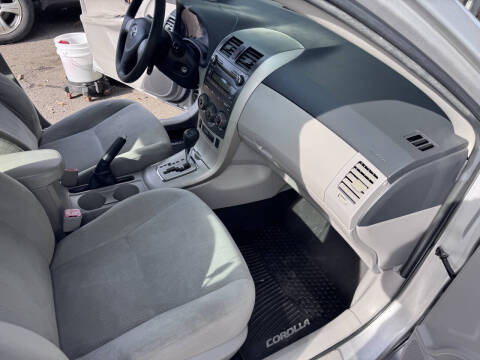 2011 Toyota Corolla LE