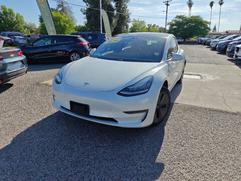 2020 Tesla Model 3 Standard Range