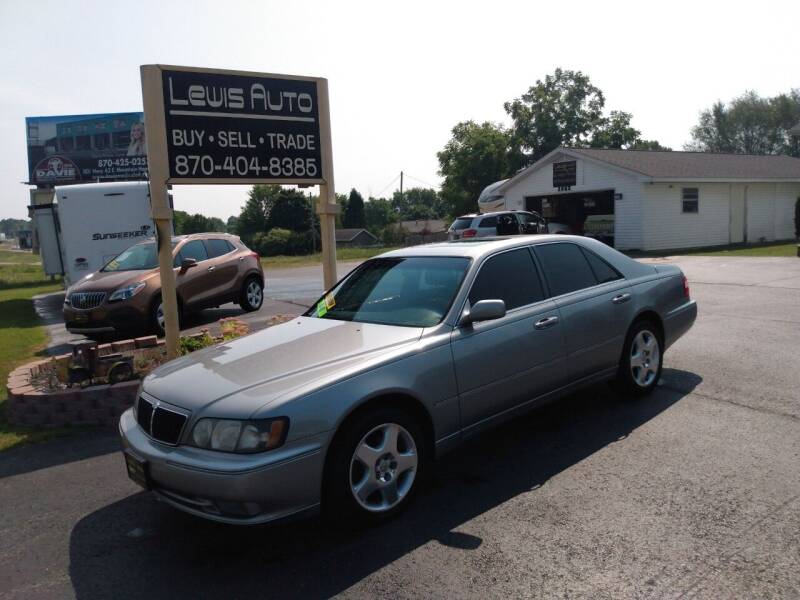 2000 Infiniti Q45 for sale at LEWIS AUTO in Mountain Home AR