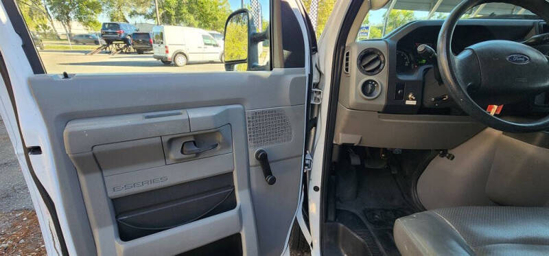 2013 Ford E-Series E-150